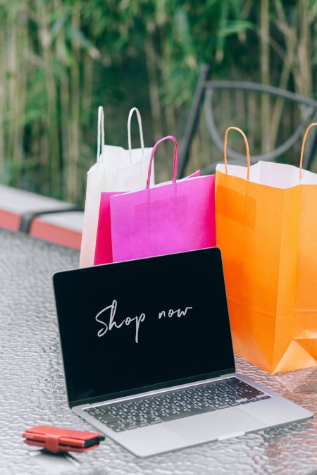 Shopping aime-toi